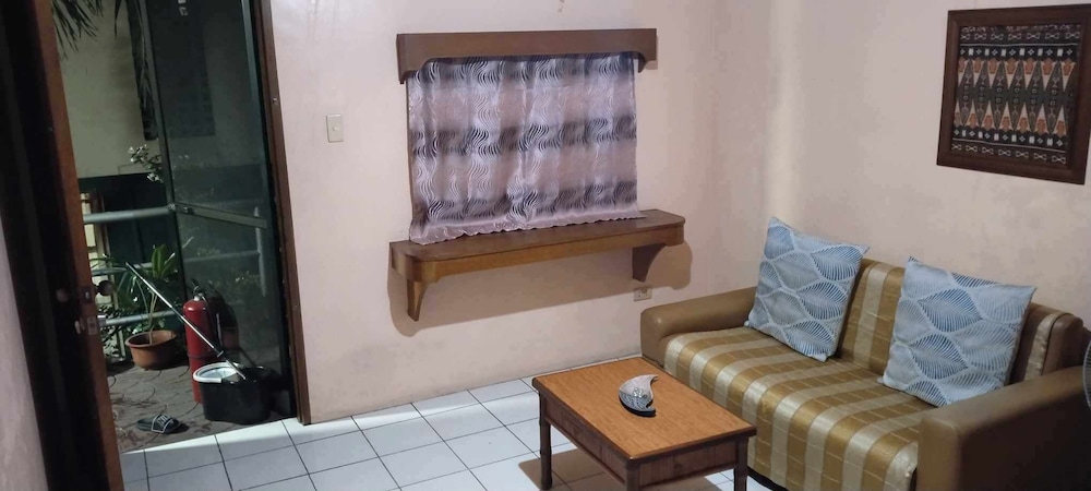 1St Street Park Apartelle 43/55