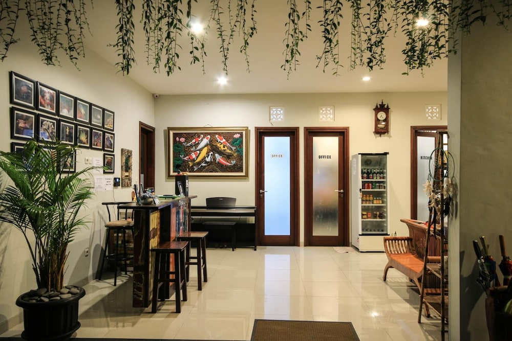 Dewivilla Hotel 25/50