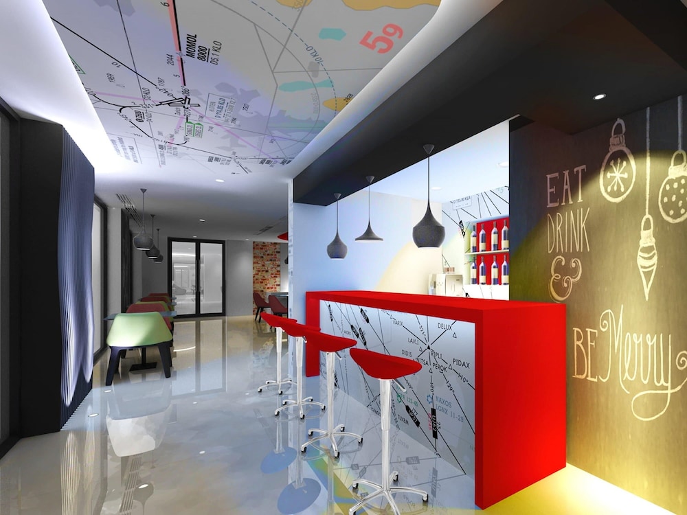ibis Styles Bucharest Airport 8/54