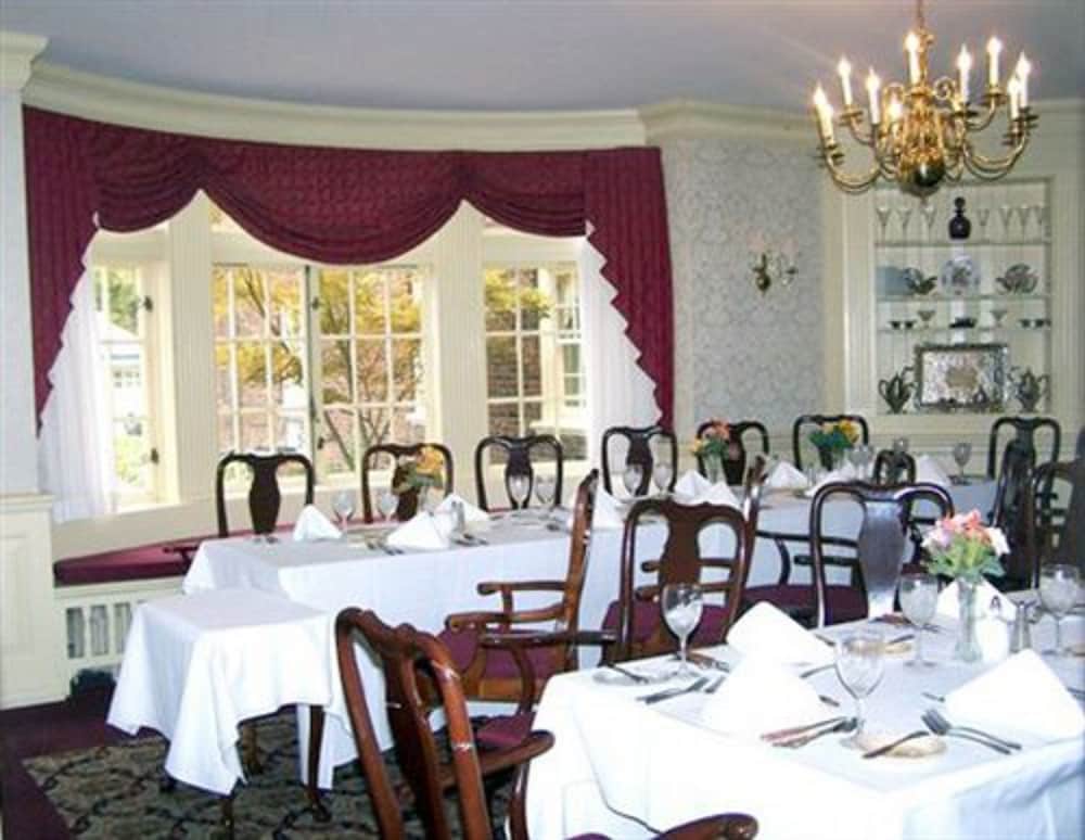 Montague Inn 55/73