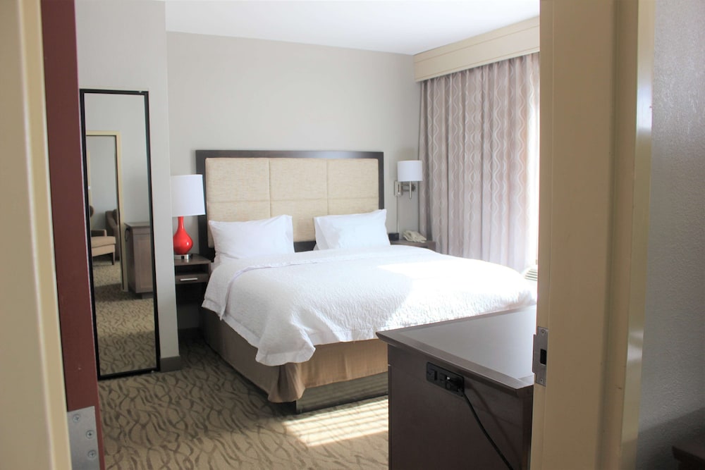 Hampton Inn Gonzales 17/56