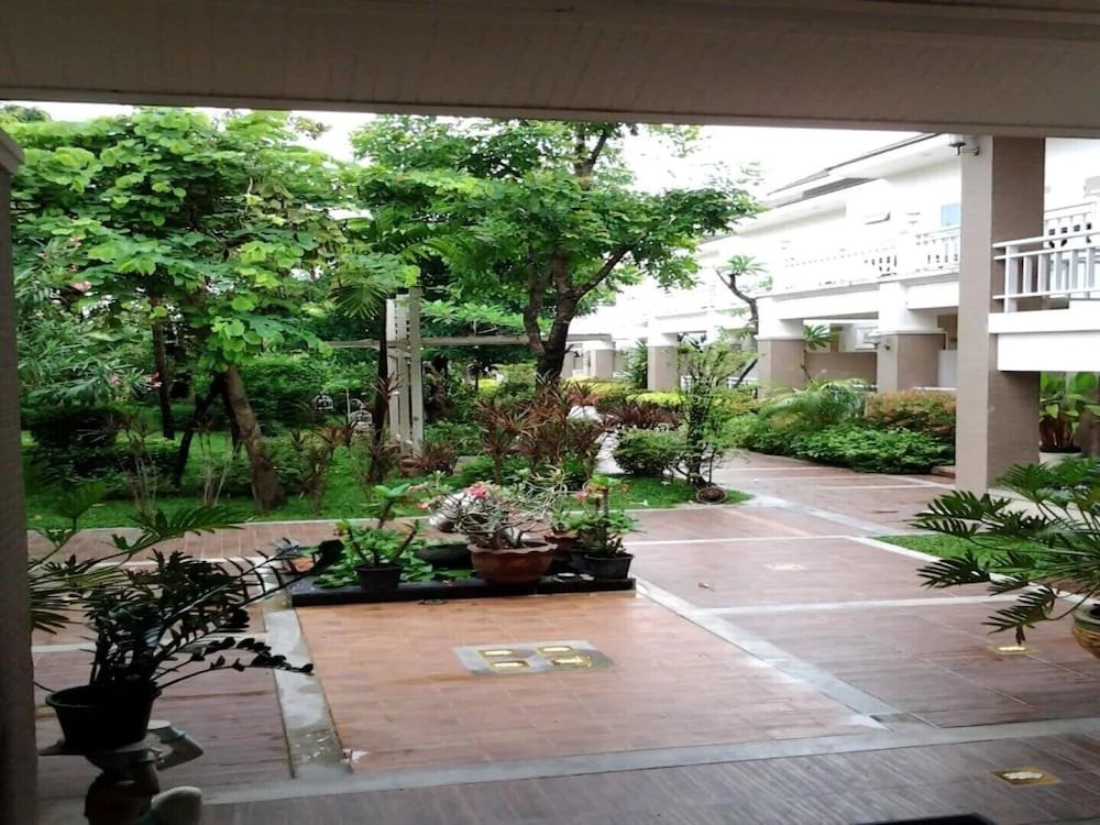 Tonwa Resort Hotel 50/55