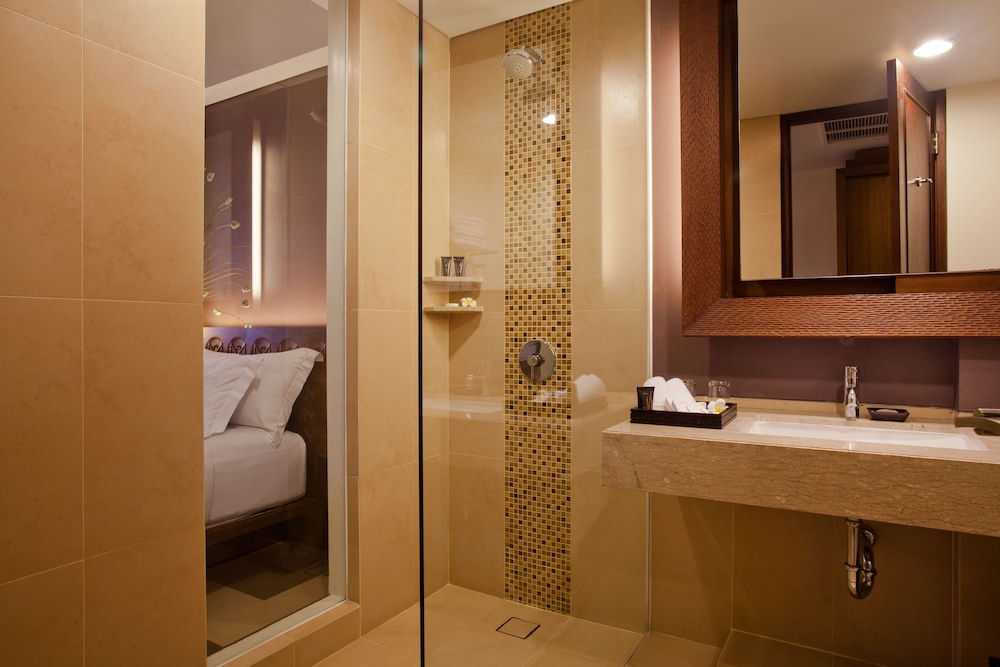Sun Island Hotel and Spa Kuta 47/49