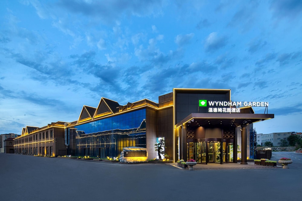 Wyndham Garden Urumchi Tianshan International Airport 2/18