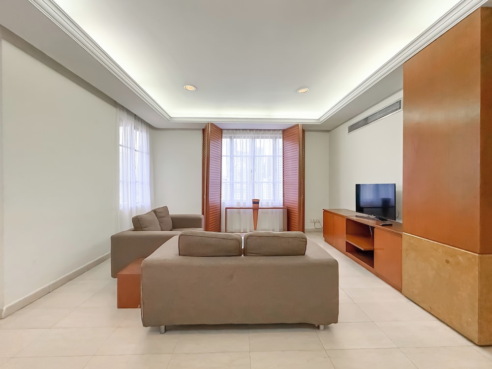 THE MAPLE SUITE 39/50