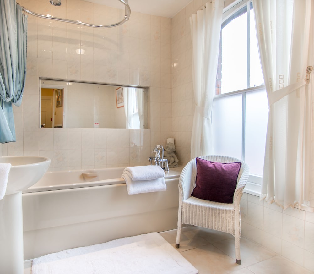 Creston Villa Guest House 33/33
