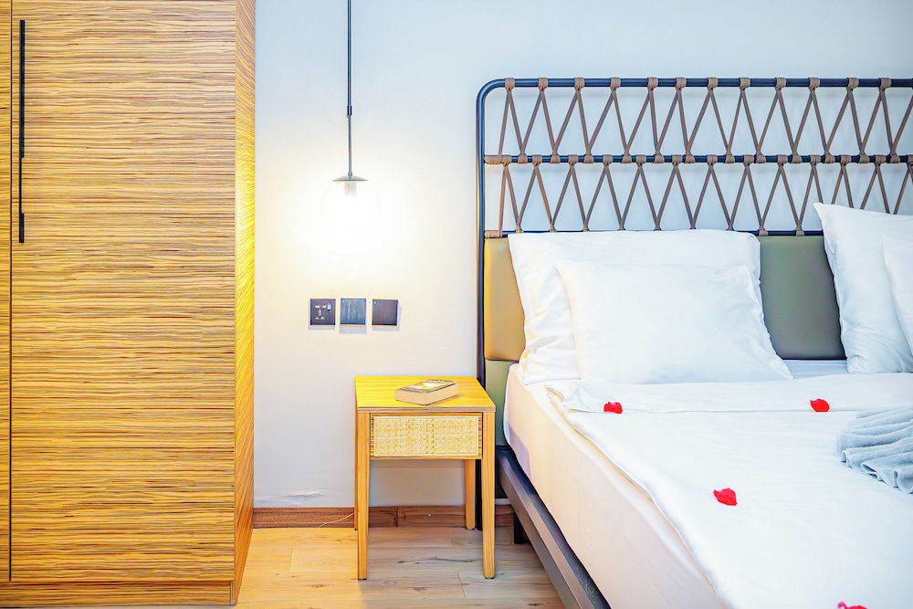 غرفة بريميوم بمسبح خاص، Kombo Beach Resort 7/10