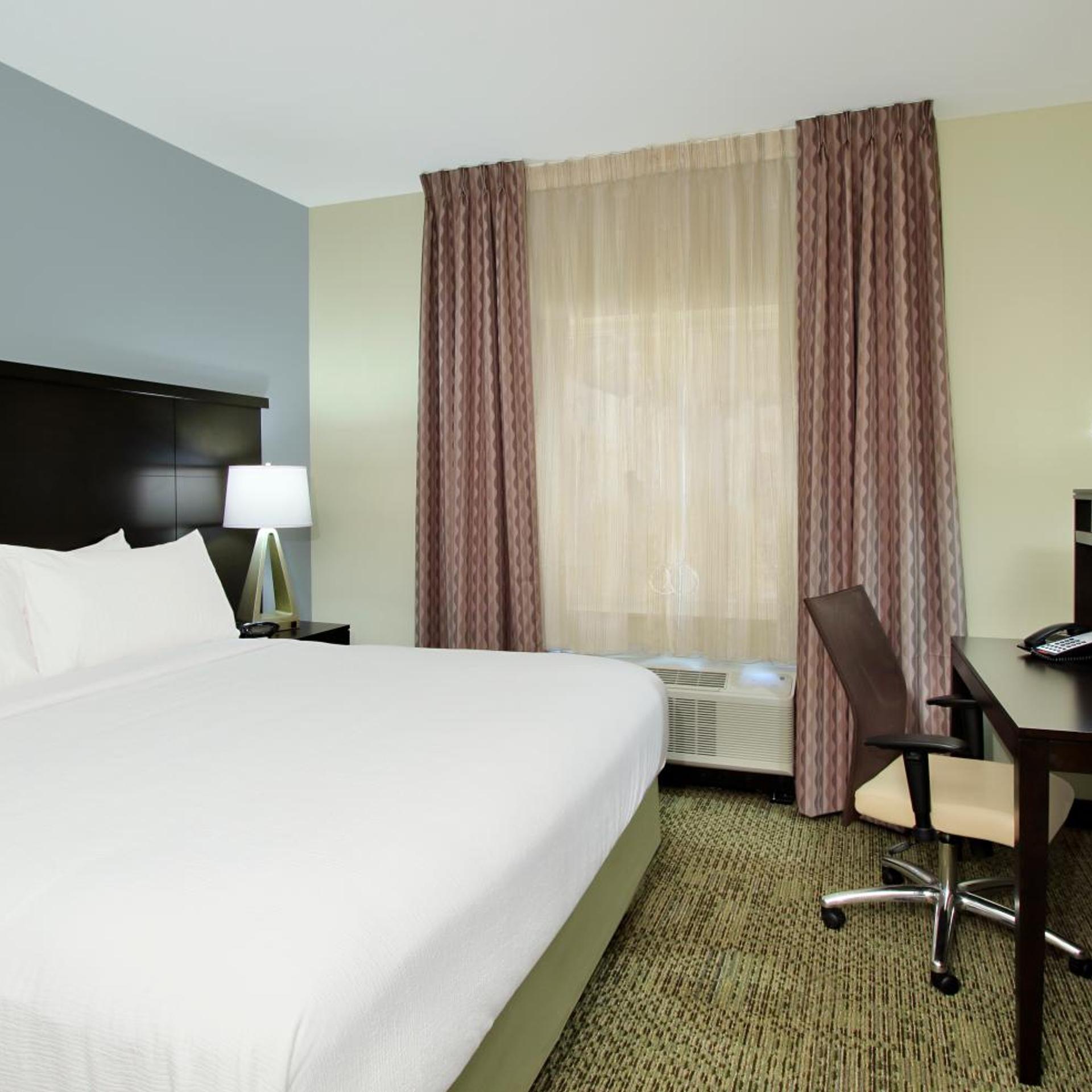 2 Bedrooms, Suite, Accessible, STAYBRIDGE SUITES HOUSTON - MEDICAL CENTER 4/10
