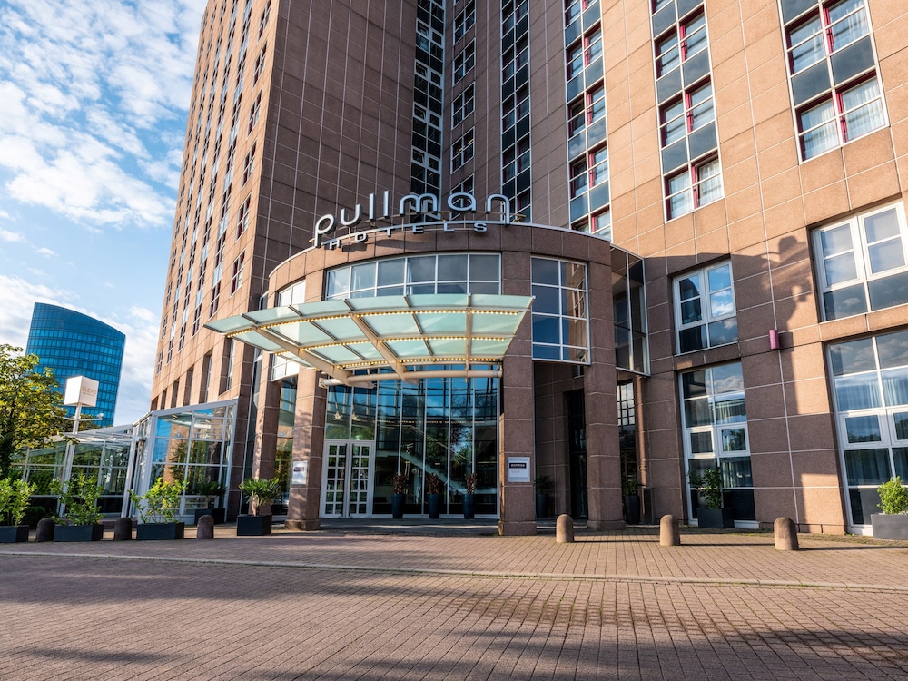 Pullman Stuttgart Fontana 66/72