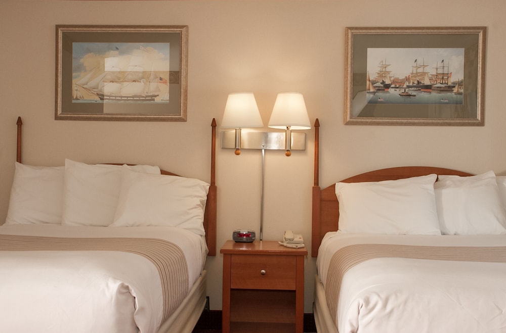 Flagship Inn ME 30/43