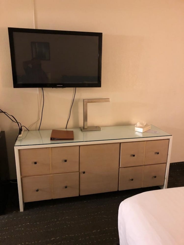 Floridian Hotel 32/71