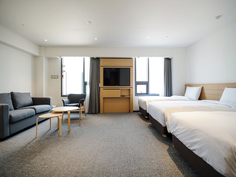 جناح بثلاثة أسرّة مع أريكة، Henn na Hotel Seoul Myeongdong 3/8