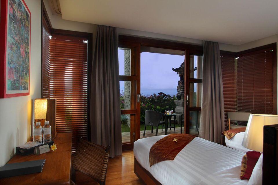 5 Bedrooms, Luxury, Villa, Hill View