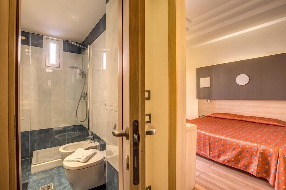 Hotel San Remo 12/63