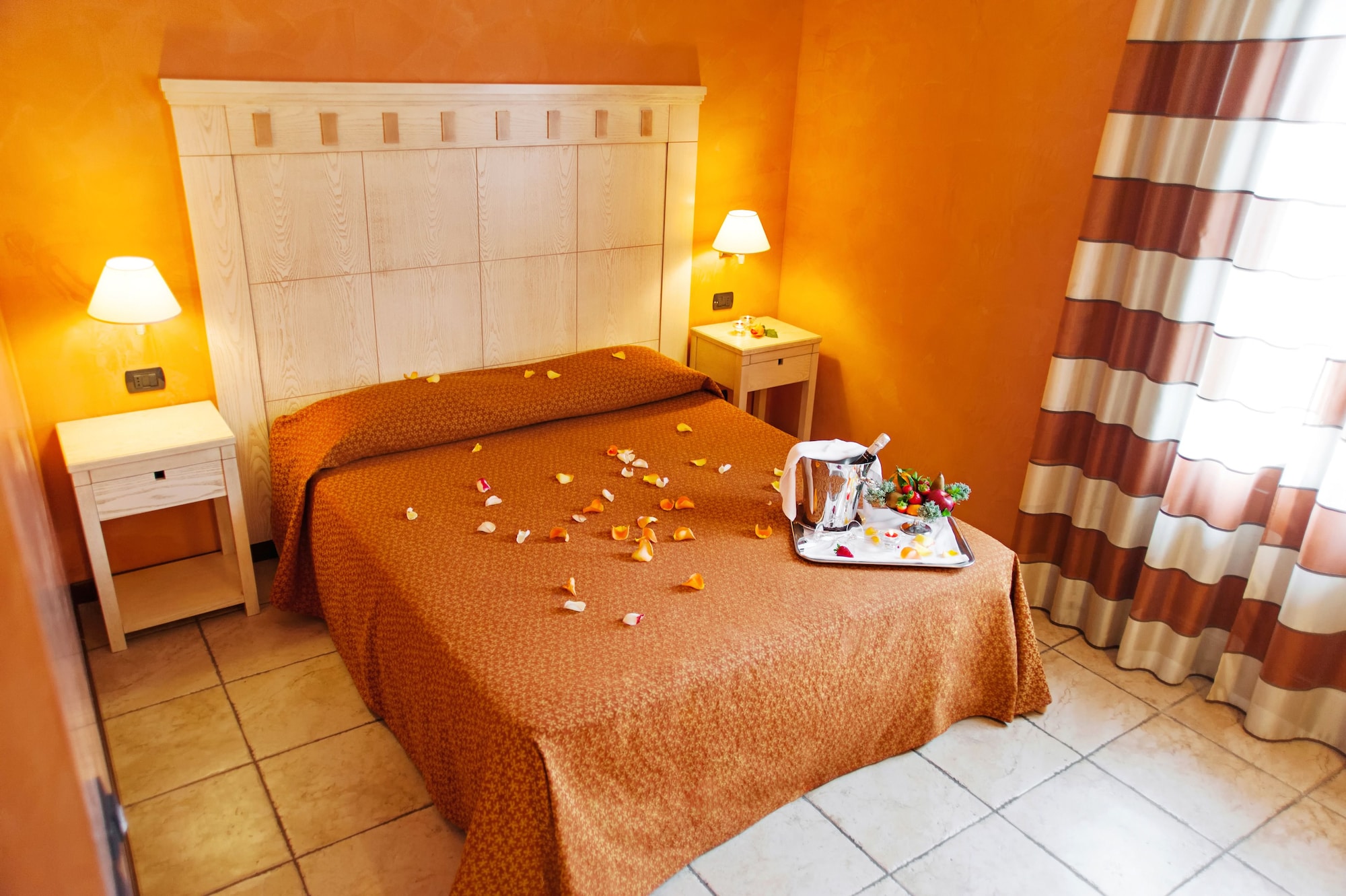 ROOM, DOUBLE BED, POOL VIEW, BALCONY