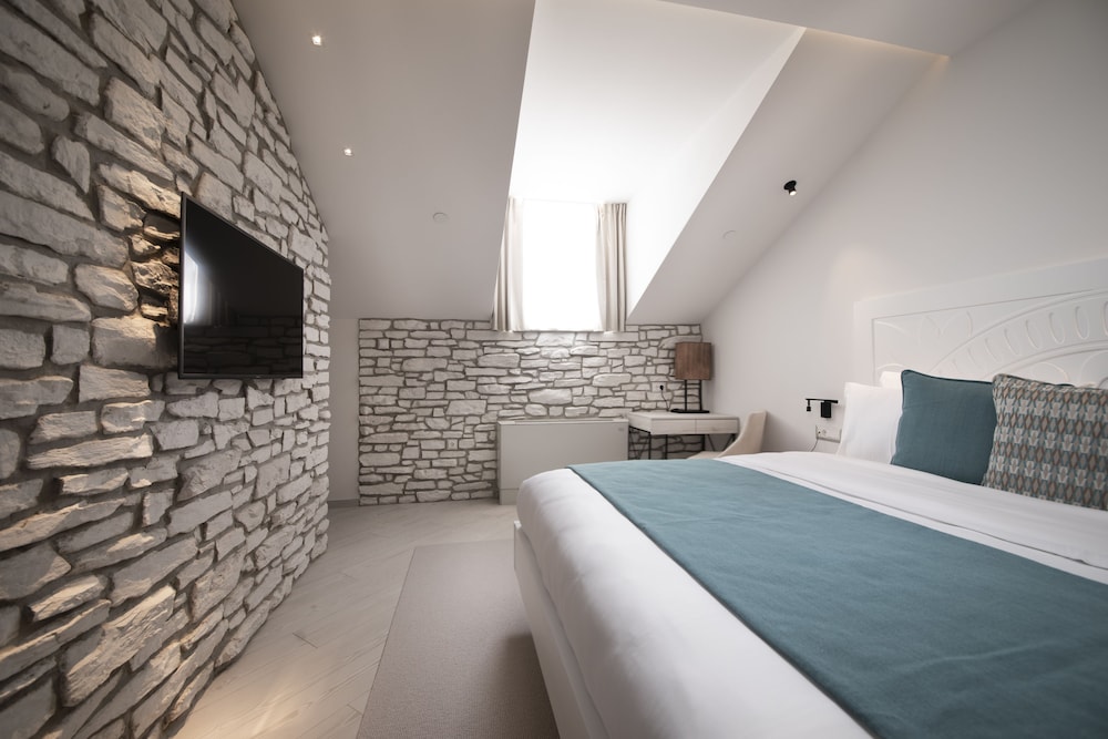 2 Bedrooms, Venetian, Suite, Historic Wing