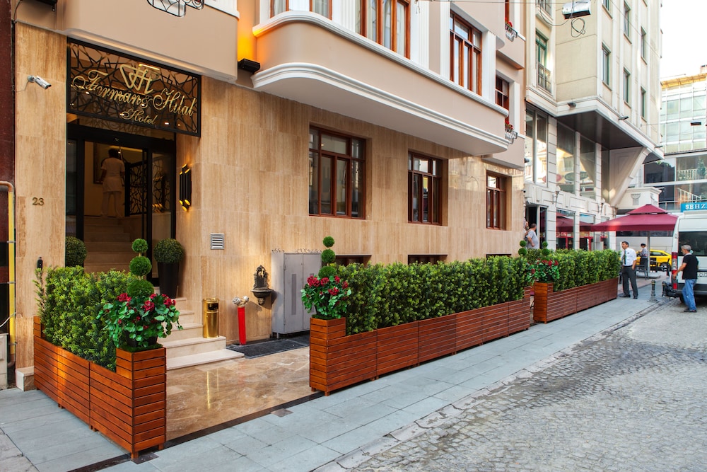 Ferman Hilal Hotel 59/63