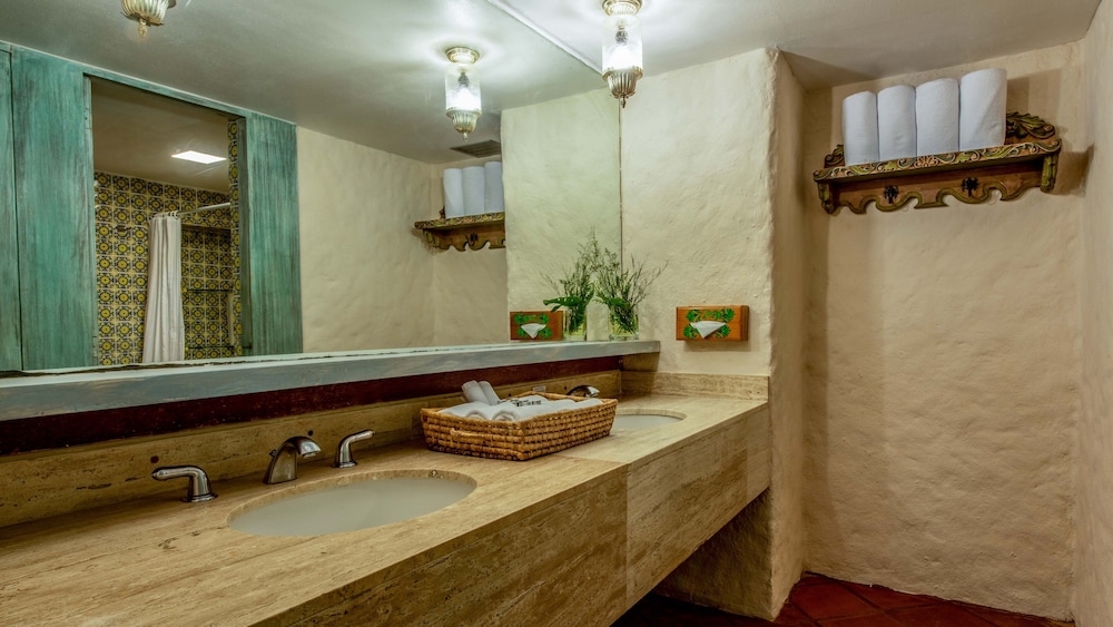 Park Royal Beach Ixtapa All Inclusive 30/69