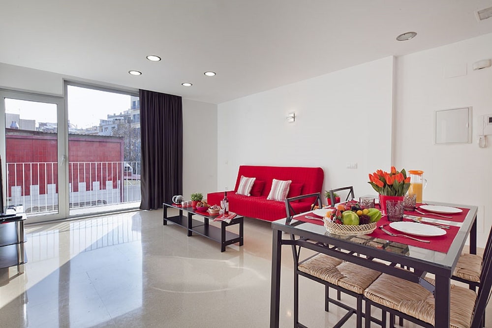CHARMSUITES NOU RAMBLA APARTMENTS 32/42