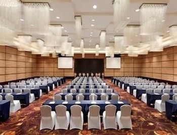 Ramada Plaza by Wyndham Lianyungang 26/28
