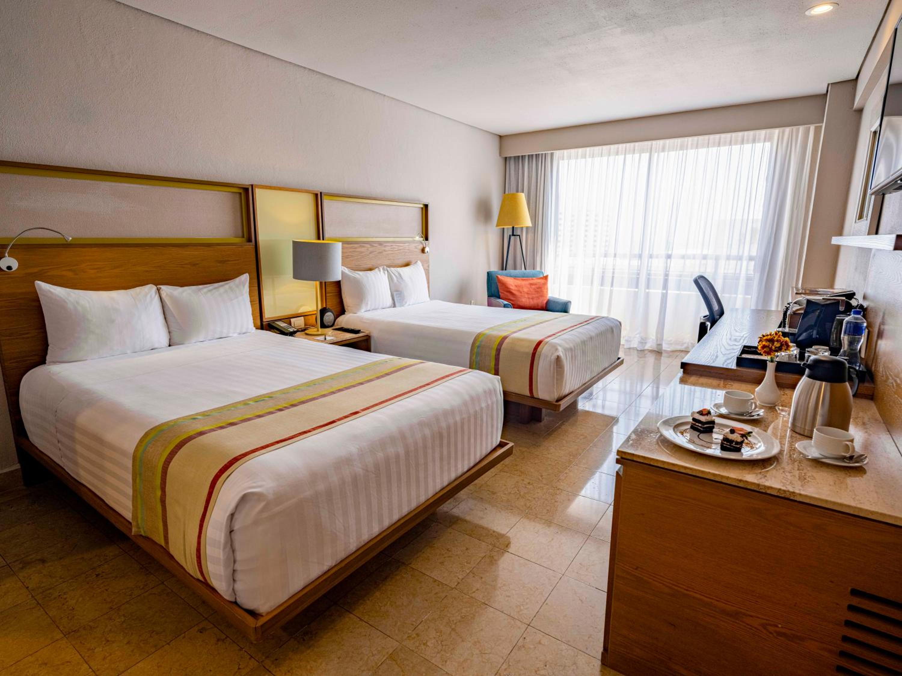 Brisas, Business, Club, Double Bed