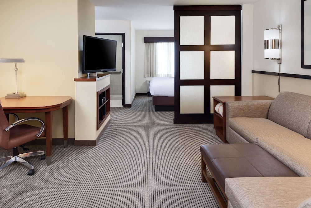 Hyatt Place South Bend / Mishawaka 17/20