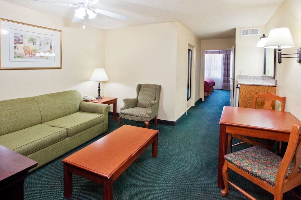 Country Inn & Suites by Radisson, Hiram - Atlanta Northwest 15/21