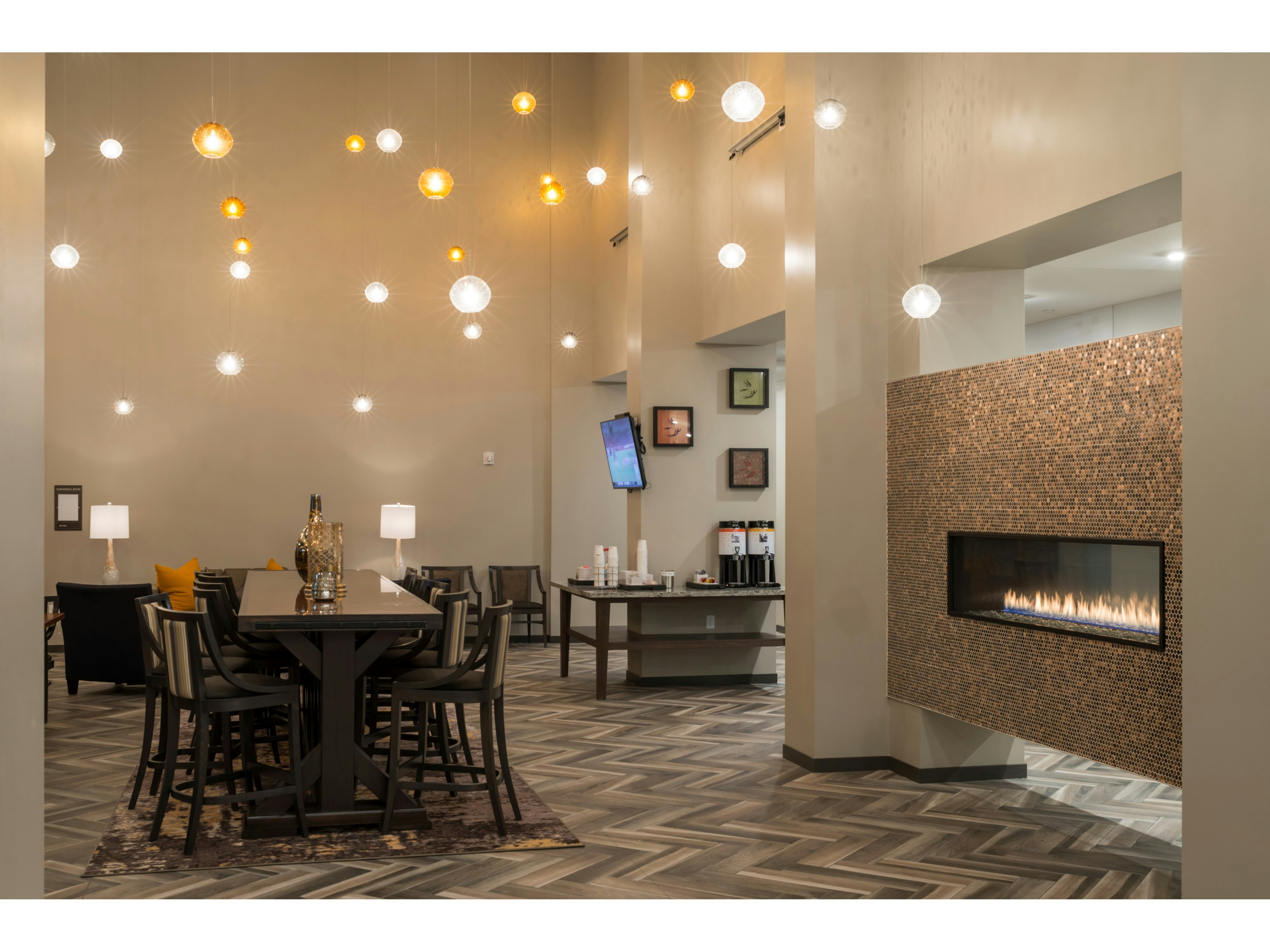 Hampton Inn Suites Minneapolis University Area Mn 10/20