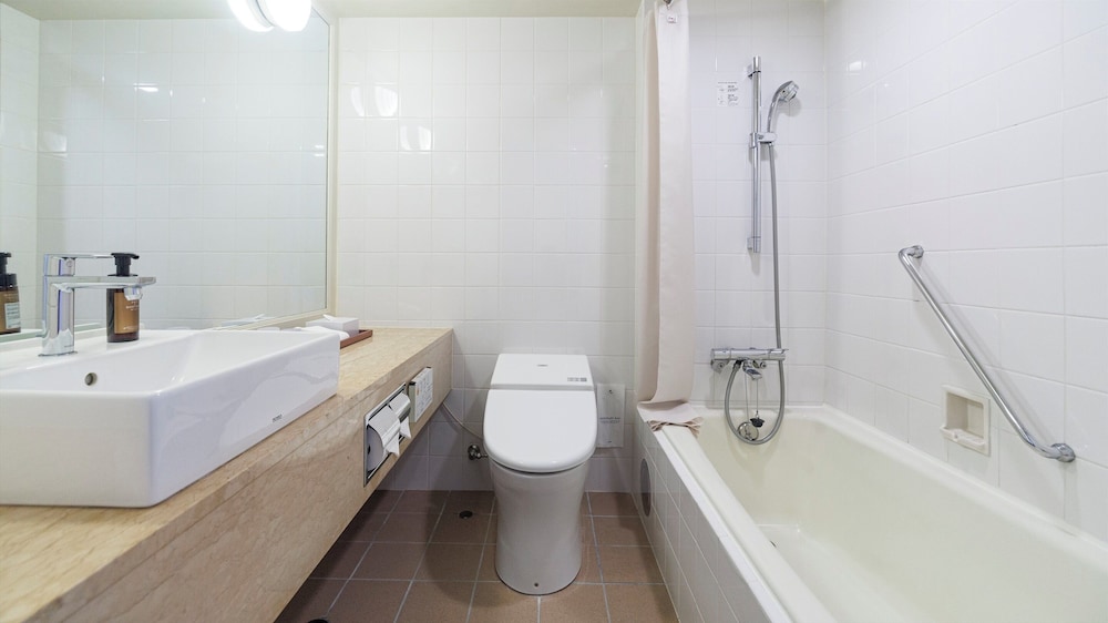 Jr Kyushu Hotel Blossom 60/60