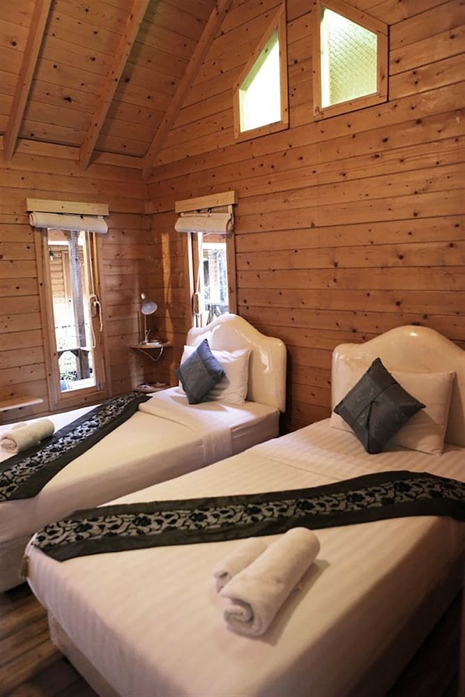 Loghome Boutique 39/71