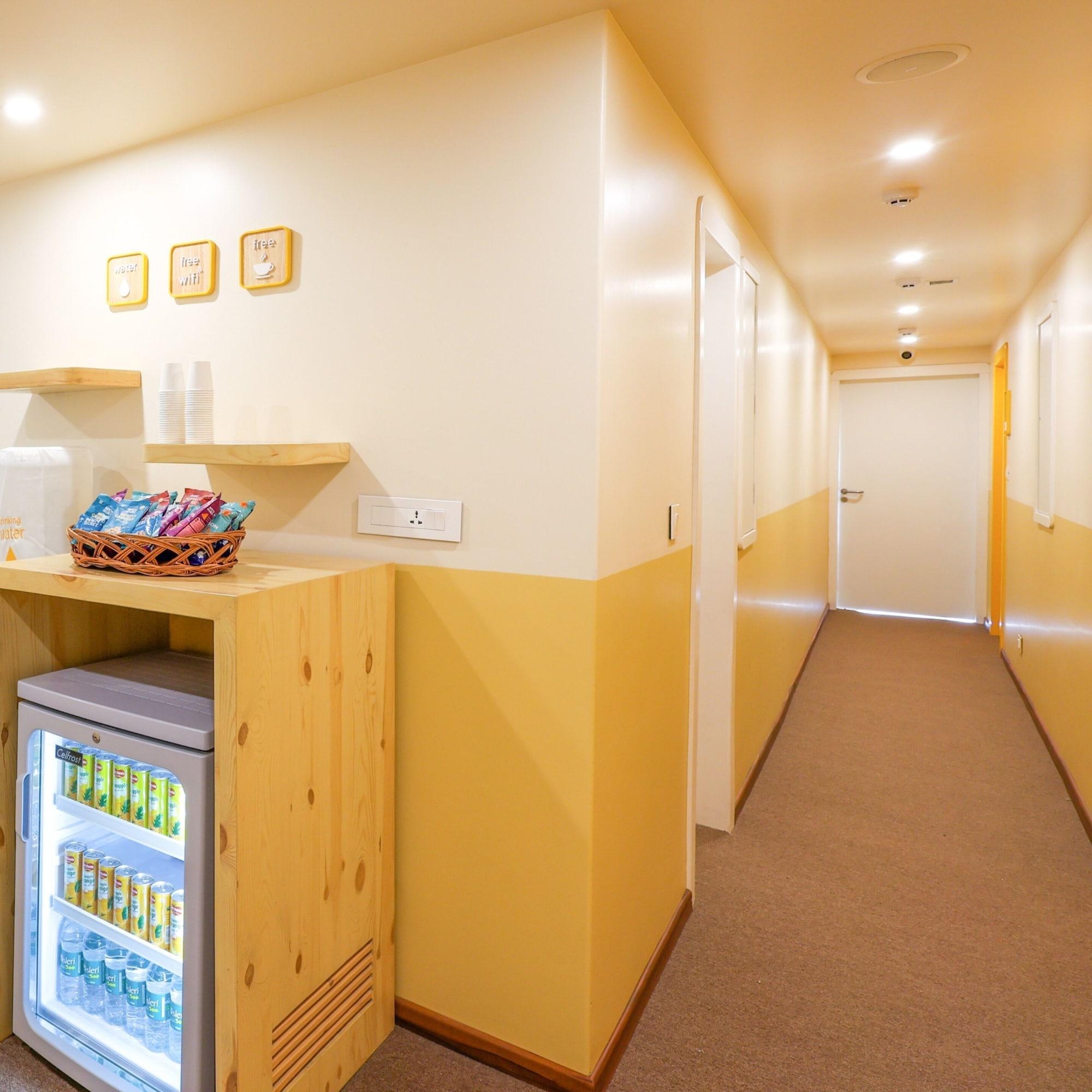 Bloom Hotel - Golf Course Road, Sector 43 7/42