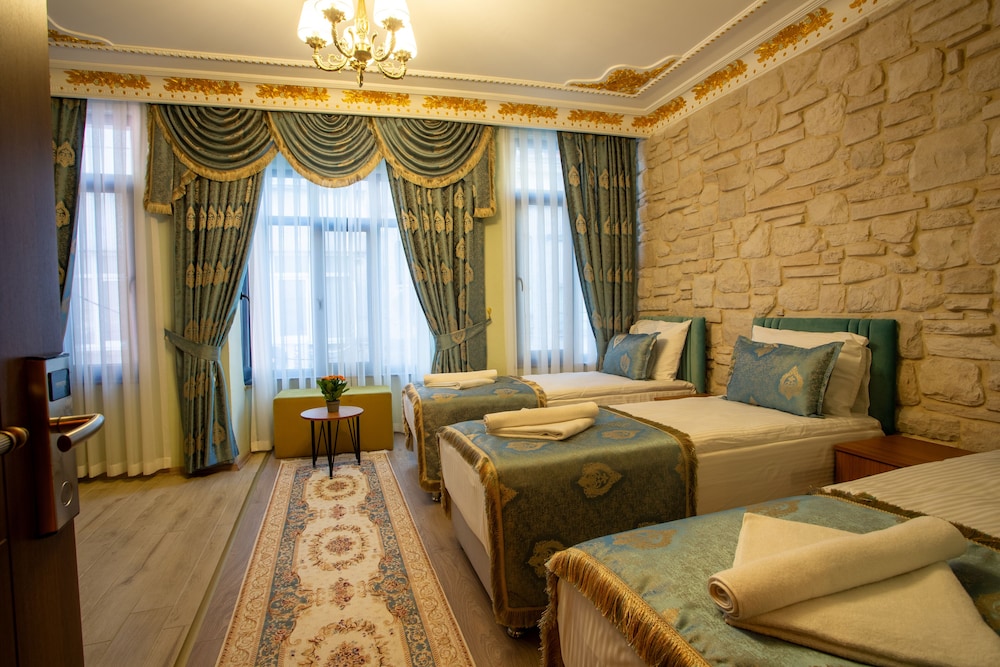 Sayina Hotel 34/50