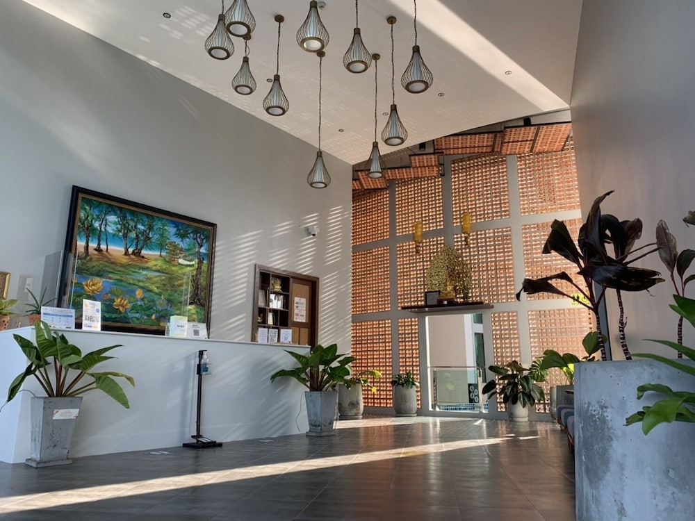 Atom Phuket Hotel -SHA Plus 16/50