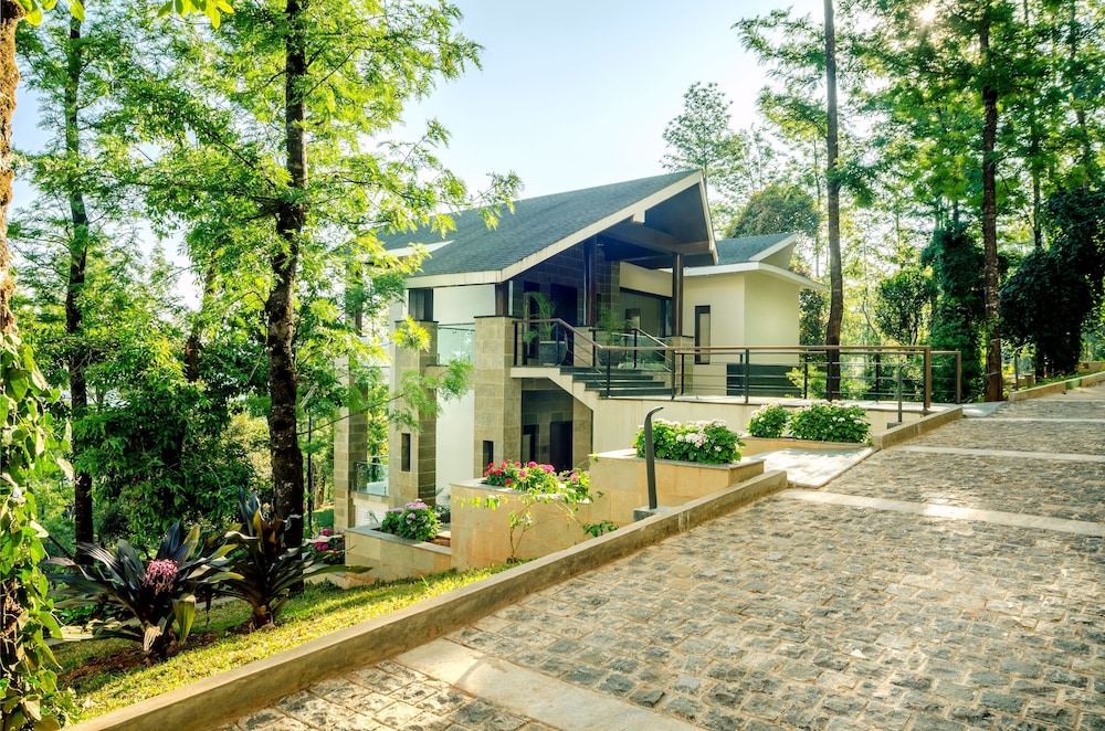 Trivik Chikmagalur 42/50