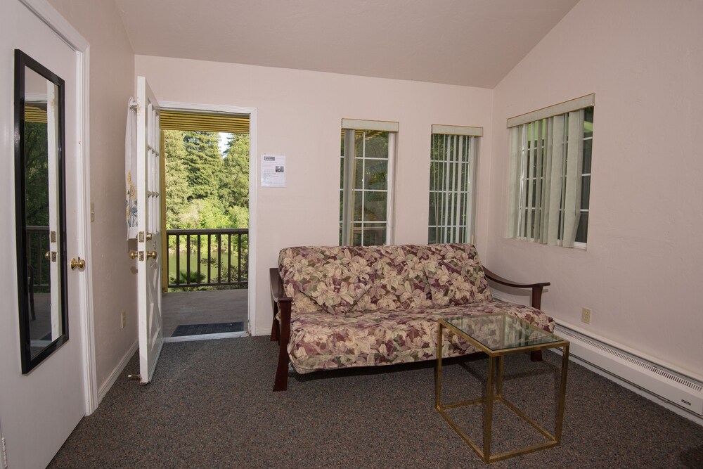 River View Garden Resort 32/68