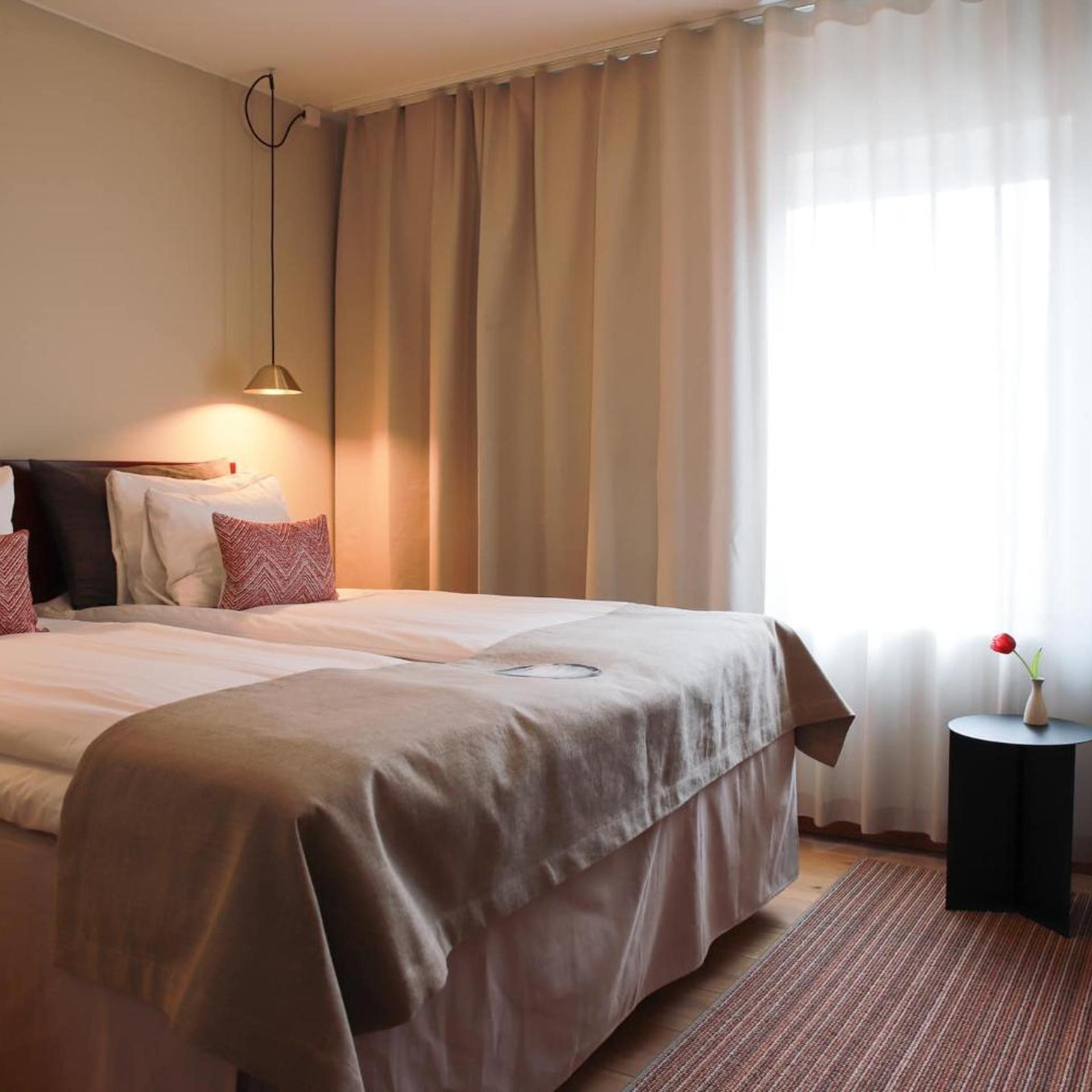 Room, Twin Beds