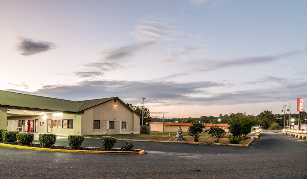 Red Roof Inn Sylacauga 1/34