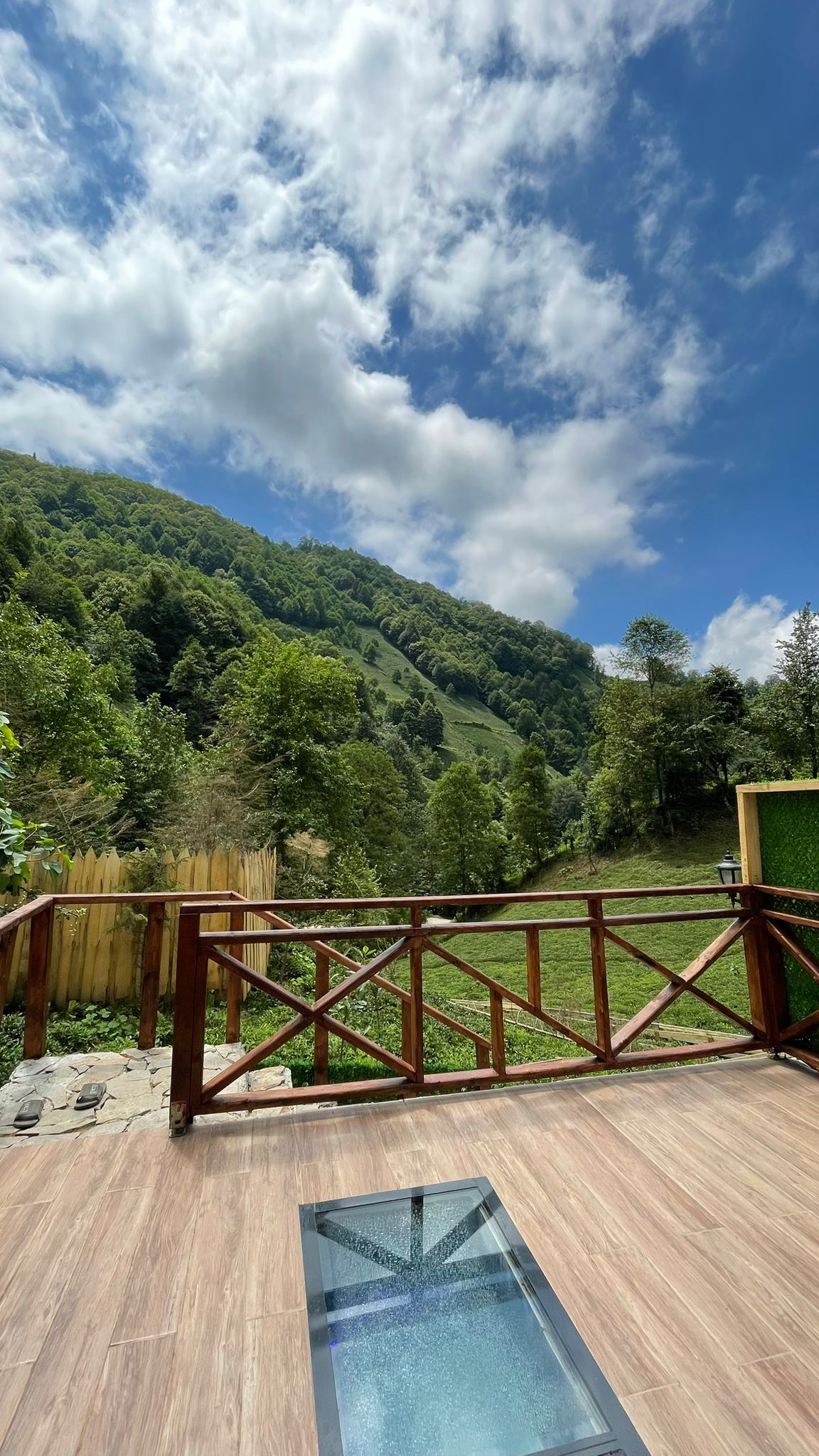 Waterfall Bungalow 14/20