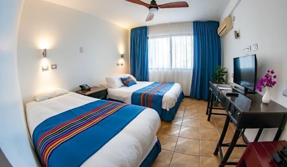 Panamericana Hotel Arica 28/85
