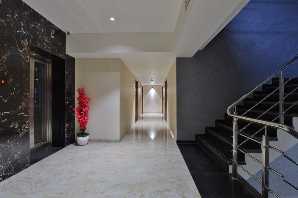 Hotel Empyrean 24/49