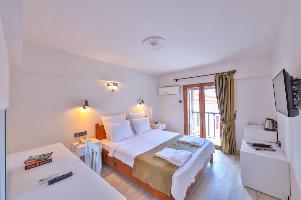 Zinbad Hotel 6/51