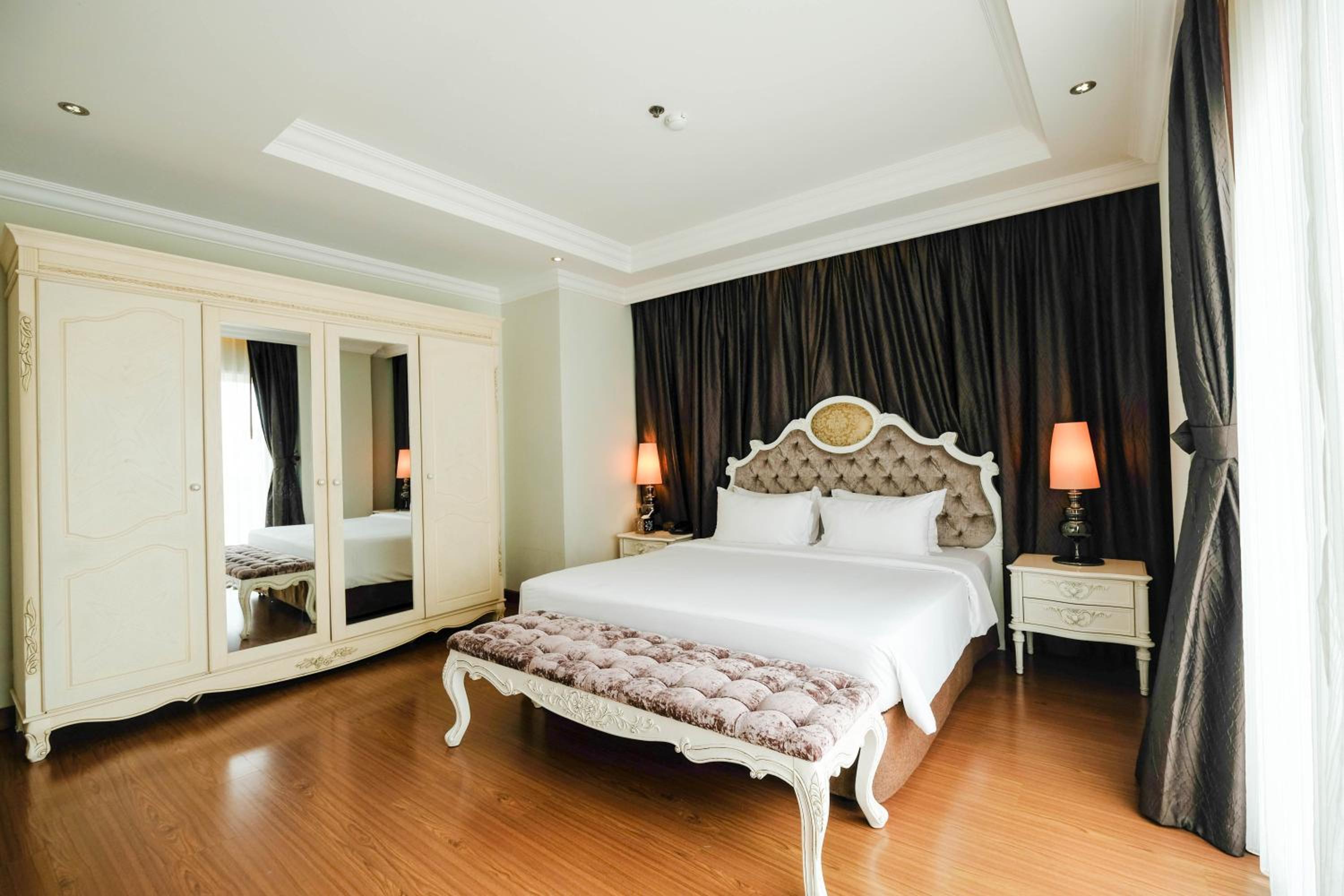 جناح بسرير كينج بغرفة نوم واحدة، LK Miracle Suite 3/10