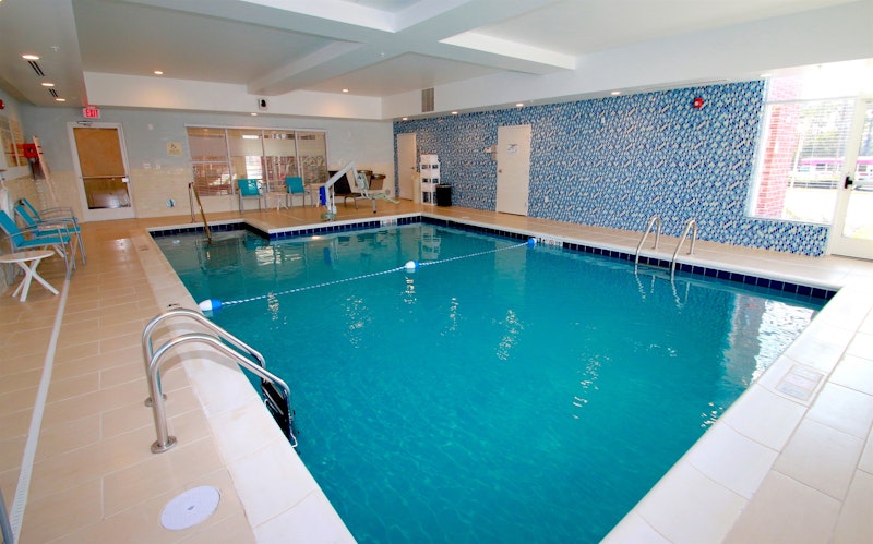 Hampton Inn Suffolk 36/53