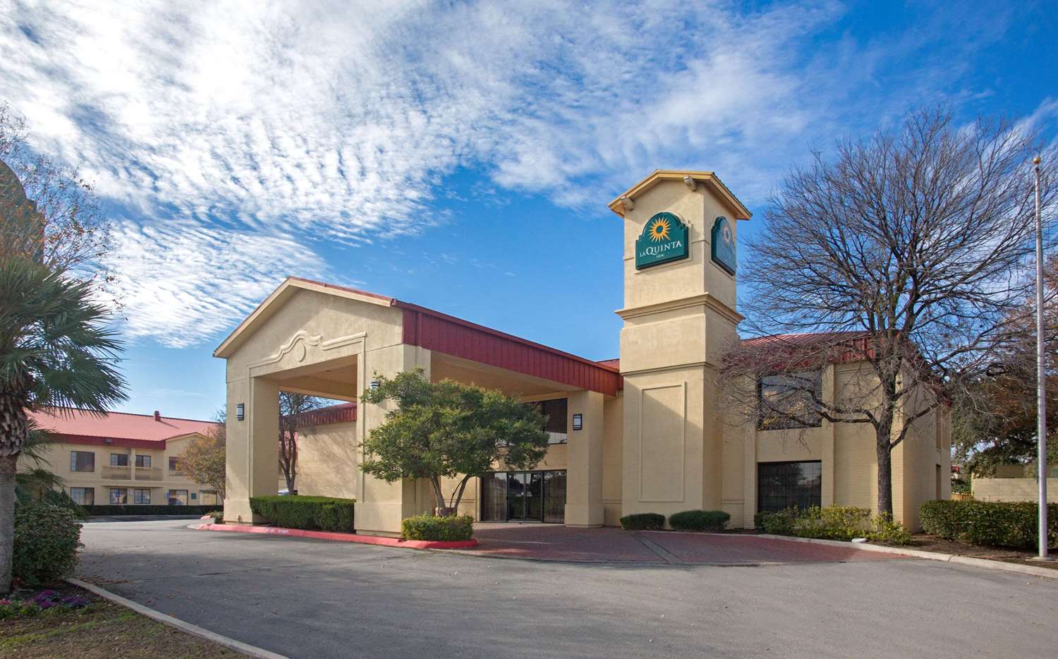 La Quinta Inn San Marcos 35/42