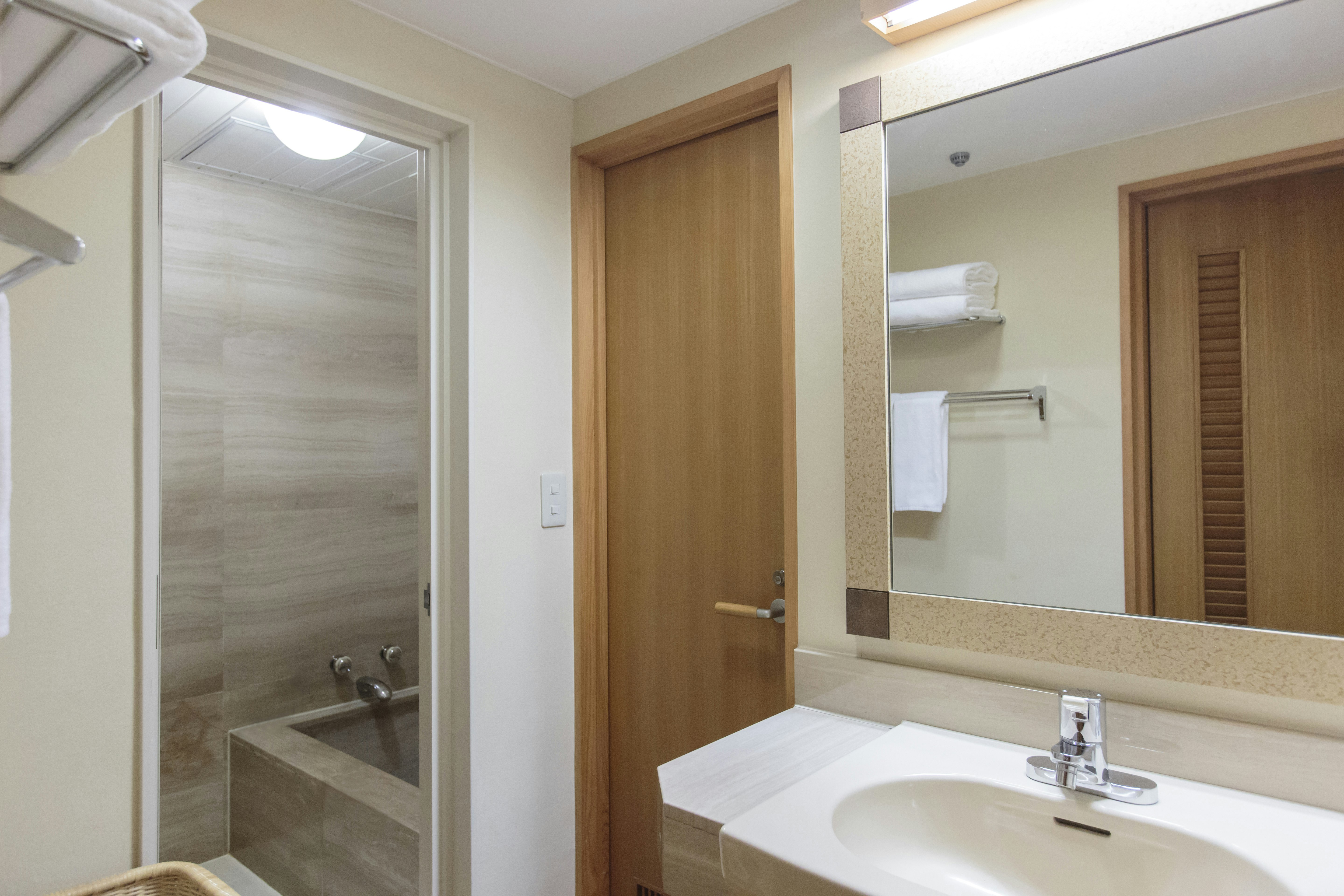 DoubleTree by Hilton Hotel Naha Shuri Castle 66/67
