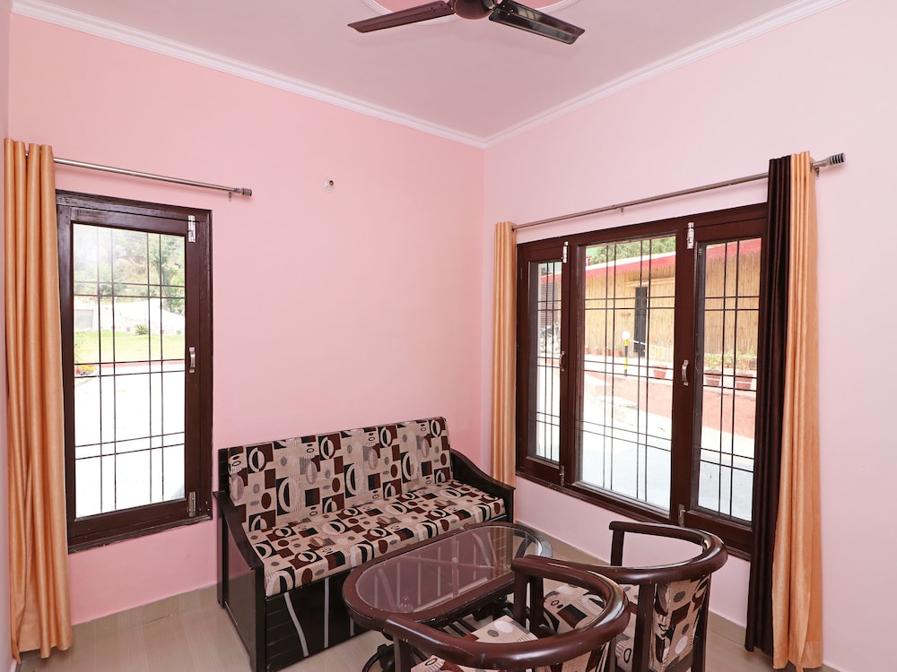 Damyanti Residency Hotel 36/50