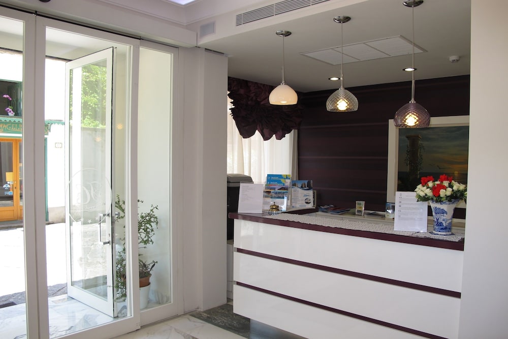 Hotel Club Sorrento 8/50