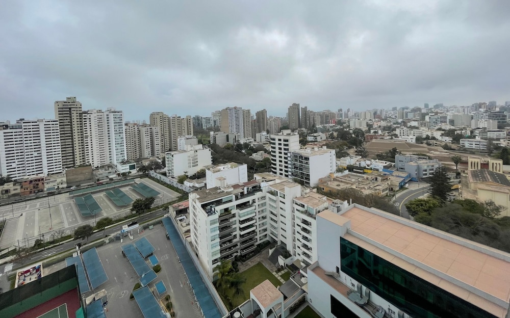 Swissotel Lima 63/66