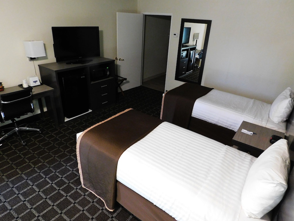 Travelodge by Wyndham Angels Camp CA 18/35