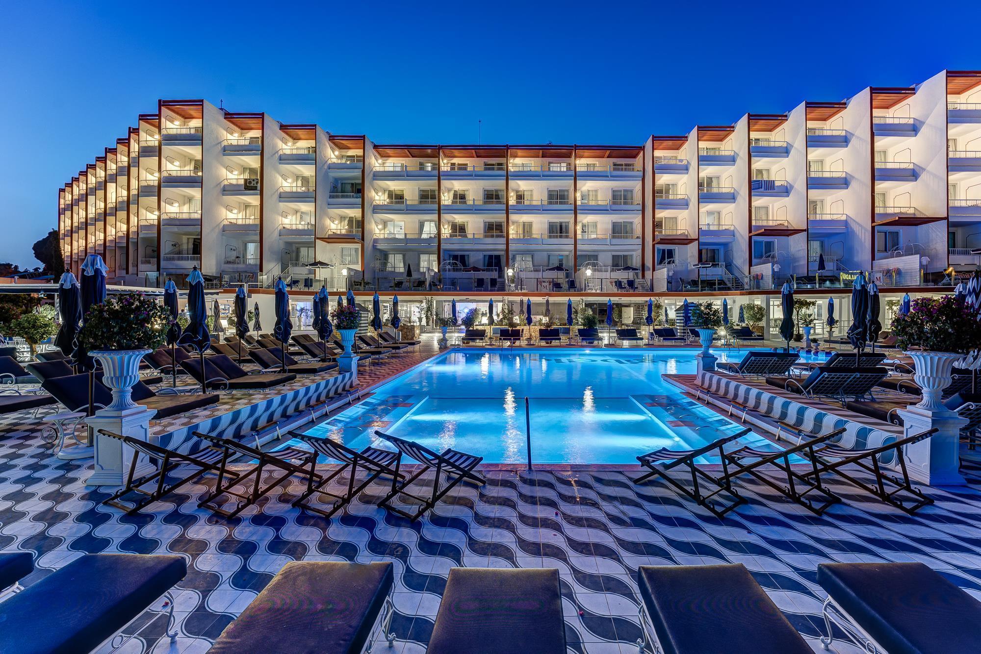 Hotel Mongibello Ibiza 45/49